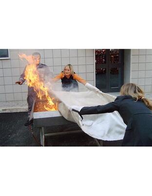 ΚΟΥΒΕΡΤΑ ΔΙΑΣΩΣΗΣ FIRE-BLANKET ΑΠΟ ΦΩΤΙΑ/ΠΥΡΚΑΓΙΑ ΓΙΑ ΜΙΑ ΧΡΗΣΗ (100 X 100 cm) - 1 ΤΕΜ.