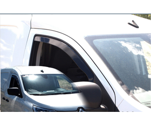 ΑΝΕΜΟΘΡΑΥΣΤΕΣ ΓΙΑ RENAULT EXPRESS VAN 2D 2021+ ΖΕΥΓΑΡΙ ΑΥΤΟΚΙΝΗΤΟΥ ΑΠΟ ΕΥΚΑΜΠΤΟ ΦΙΜΕ ΠΛΑΣΤΙΚΟ HEKO - 2 ΤΕΜ.
