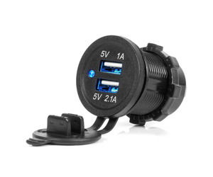 Amio - ΠΡΙΖΑ ΜΕ 2 ΘΥΡΕΣ USB ΚΑΙ ΚΑΠΑΚΙ ΜΑΥΡΗ 12/24V 3.1A ΑΔΙΑΒΡΟΧΗ ΜΕ ΜΠΛΕ LED ΦΩΣ ΕΝΔΕΙΞΗΣ - 1 ΤΕΜ. (04216/AM)