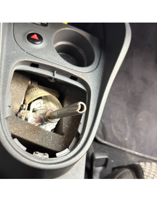 ΠΟΜΟΛΟ ΤΑΧΥΤΗΤΩΝ  ΓΙΑ SEAT LEON 2005+ / ALTEA 2004+ / TOLEDO 2004+ ΜΕ ΦΟΥΣΚΑ ΜΕ ΕΝΔΕΙΞΗ 6 ΤΑΧΥΤΗΤΩΝ ΝΤΥ - 1 Τεμ.