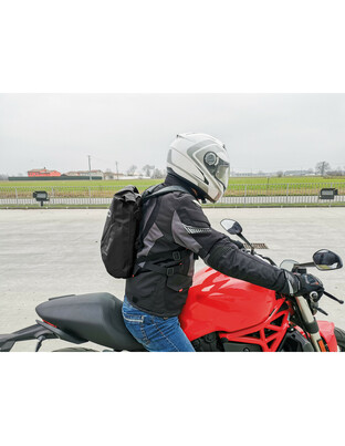 ΤΣΑΝΤΑ ΠΛΑΤΗΣ ΑΔΙΑΒΡΟΧΗ MOTO IMPERVIOUS 15L 45x24x20cm LAMPA - 1 TEM.