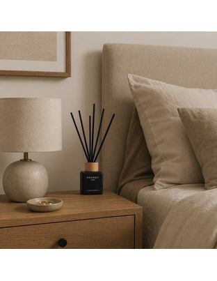 Fresso - Αρωματικό Χώρου με Στικ Molise 100 ml Premium Home Reed Diffuser με FlowScent, Μαύρο Γυάλινο Μπουκάλι και Μαύρα Στικ από Fiberglass - 1 Τεμ. (390020/FRE)