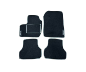 Πατάκια μοκέτα μαύρη με γκρί ρέλι για Mitsubishi Colt czt 3d 2008-2012